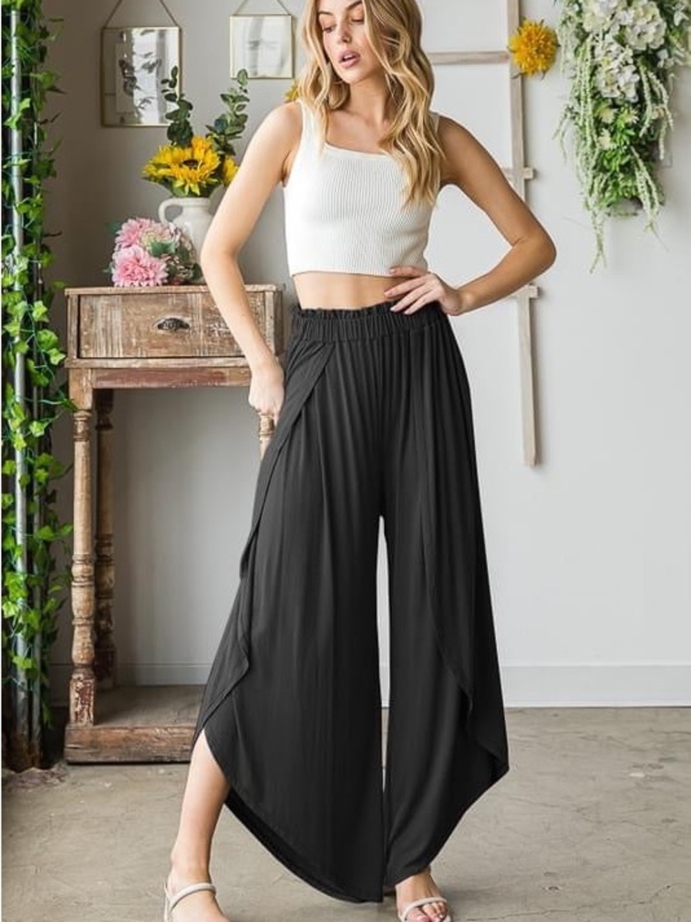 Plus Size XXL Wide Leg Black Tulip Hem Pants for Women
